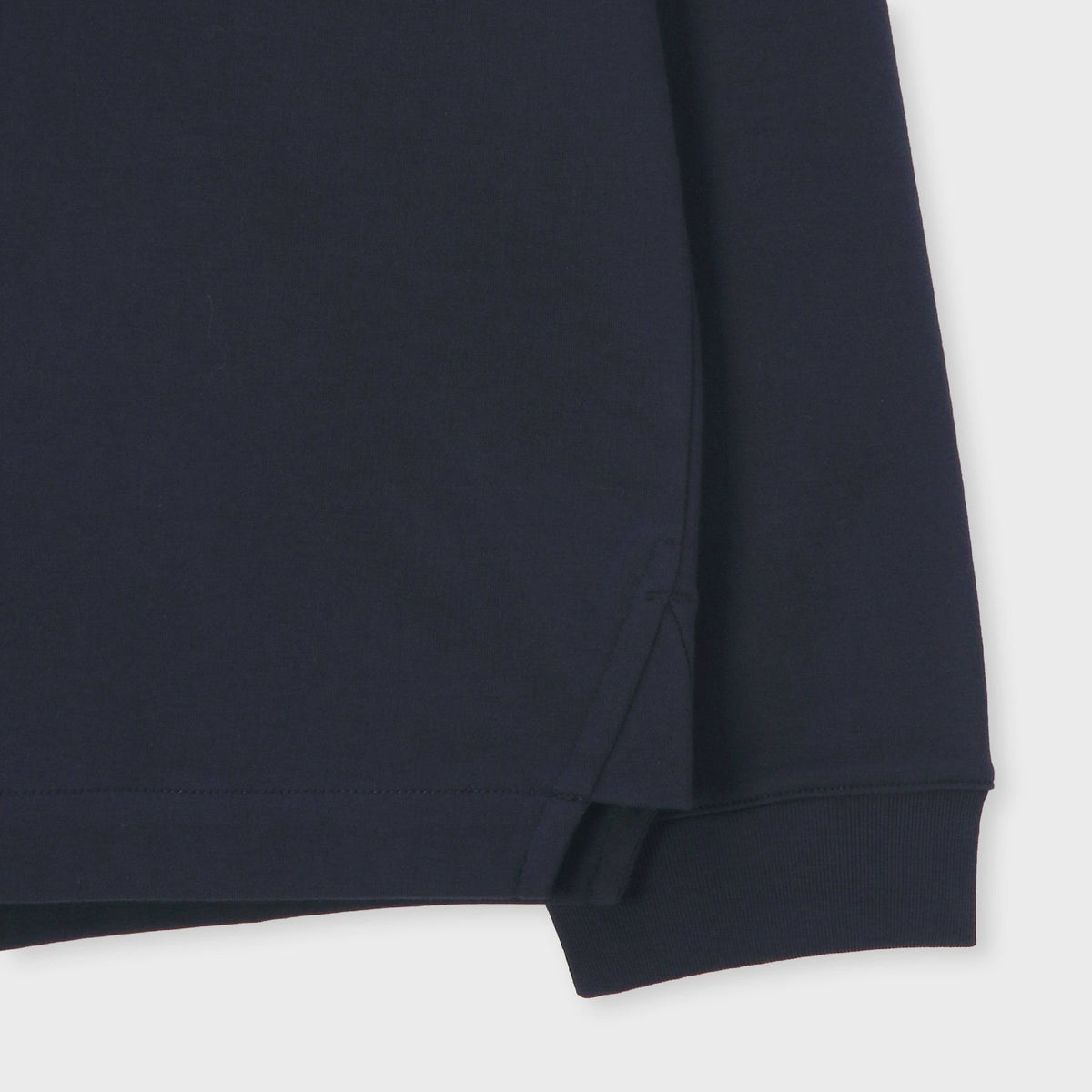 長袖Tシャツ
