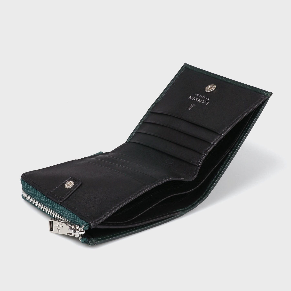 Leather accessories (bi-fold wallet)